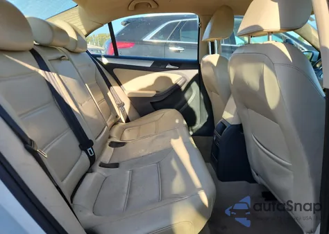 2013 Volkswagen Jetta Se z USA, uszkodzony, nr VIN 3VWDP7AJ3DM372414